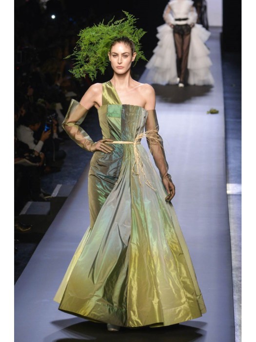 Jean-Paul-Gaultier-Haute-Couture-printemps-ete-2015_exact780x1040_p-8